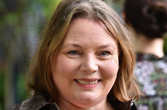 Joanna Scanlan Net Worth